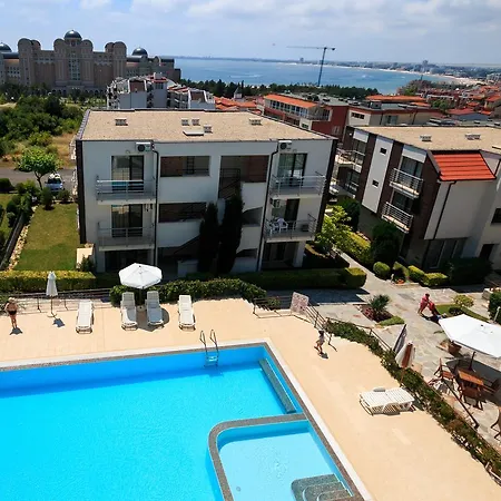 Deluxe Sea View - Family Friendly Слънчев бряг